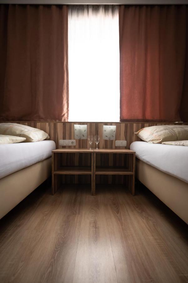 Hotel Am Limes Эннс Экстерьер фото