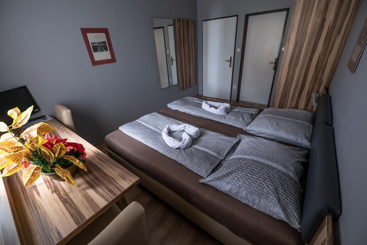 Hotel Am Limes Эннс Экстерьер фото